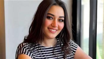 الفنانة رحمة محسن