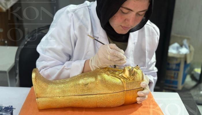 تصميم دعوة حفل الافتتاح