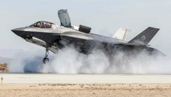 مقاتلة من طراز إف-35 بي