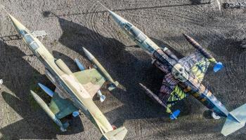 مقاتلتان في قاعدة «كلين بروغل»