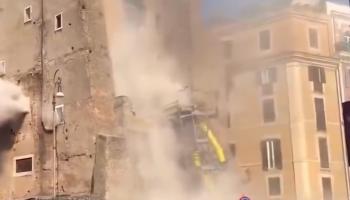 انهيار جزئي لبرج توري دي كونتي في روما