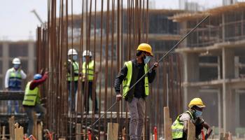 عمال في قطاع الإنشاءات - أرشيفية
