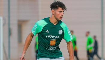 شياخة مهاجم منتخب الجزائر