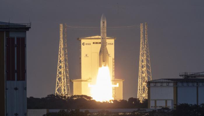 إطلاق الصاروخ الأوروبي أريان 6