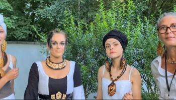 فرنسية تحول القرع إلى مجوهرات 