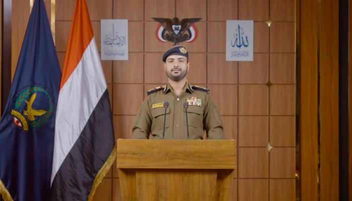 علي حسين الحوثي يلقي بيان داخلية المليشيات المزعوم عن ضبط شبكة تجسس