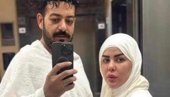 المطرب الشعبي إسماعيل الليثي وزوجته