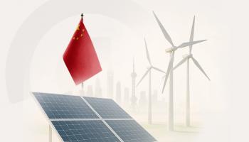 ألواح طاقة شمسية وتوربينات رياح في الصين