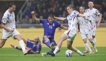 منتخب إيطاليا إلى الملحق الأوروبي