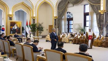 رئيس دولة الإمارات والرئيس الكوري الجنوبي يشهدان تبادل مذكرات تفاهم واتفاقيات