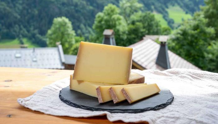 «غرويير سبيسيال» تتصدر عالم الجبن