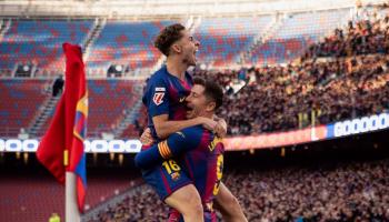 عودة برشلونة إلى كامب نو