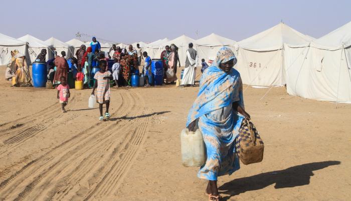 نازحة من الفاشر السودانية