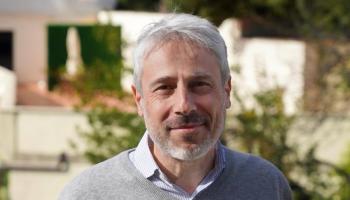 الخبير الاقتصادي الفرنسي جياكومو كالزولاري