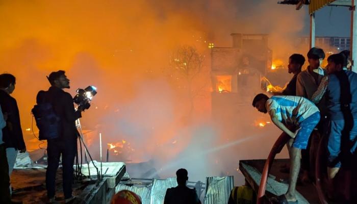 حريق يشرد الآلاف في بنغلاديش