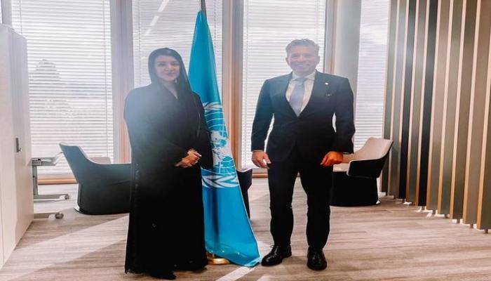  ريم الهاشمي وزيرة دولة لشؤون التعاون الدولي بالإمارات وتوم فليتشر