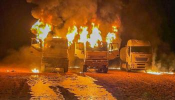 قصف شاحنات تهريب الوقود في ليبيا