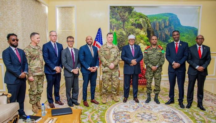 رئيس أرض الصومال يستقبل قائد القيادة الأمريكية في أفريقيا