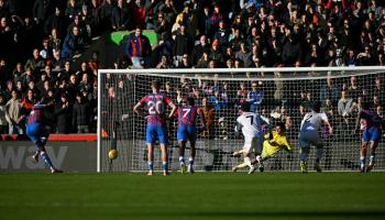 ركلة جزاء ماتيتا في مباراة كريستال بالاس ومان يونايتد