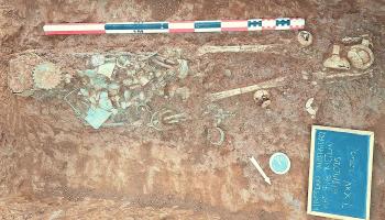 العثور على مقبرة غامضة في اليونان