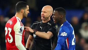 طرد كايسيدو في ديربي تشيلسي وأرسنال