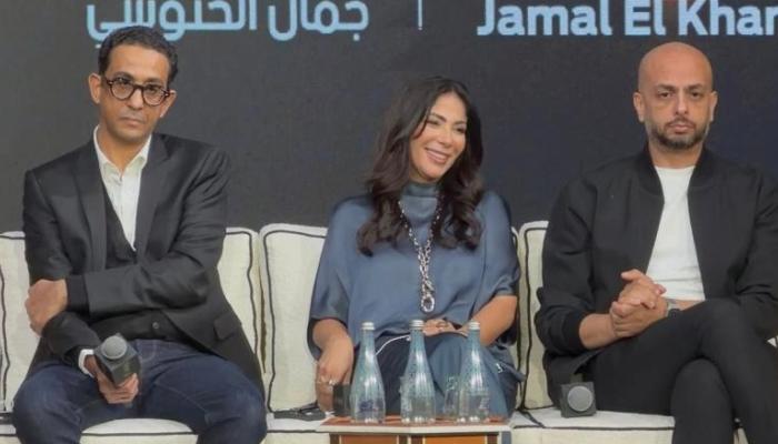 أحمد مراد (يمين) ومنى زكي ومروان حامد