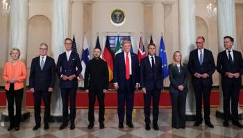 ترامب مع قادة أوروبا وزيلينسكي