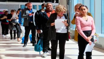 ملتقى توظيف في نيوجيرسي - AP