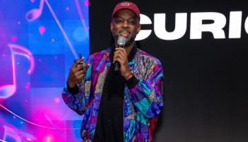 منتج الأغاني العالمي جوليان بونيتا في قمة بريدج