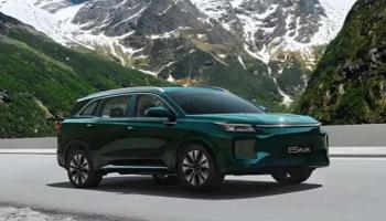 سيارة DFSK E5 Plus