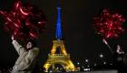 Trois ans de guerre en Ukraine : la tour Eiffel s'illumine aux couleurs ukrainiennes 