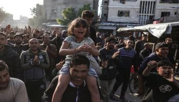 فلسطينيون في احتجاج مناهض لحماس، في بيت لاهيا شمال غزة