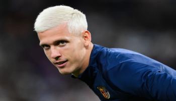 داني أولمو لاعب برشلونة 