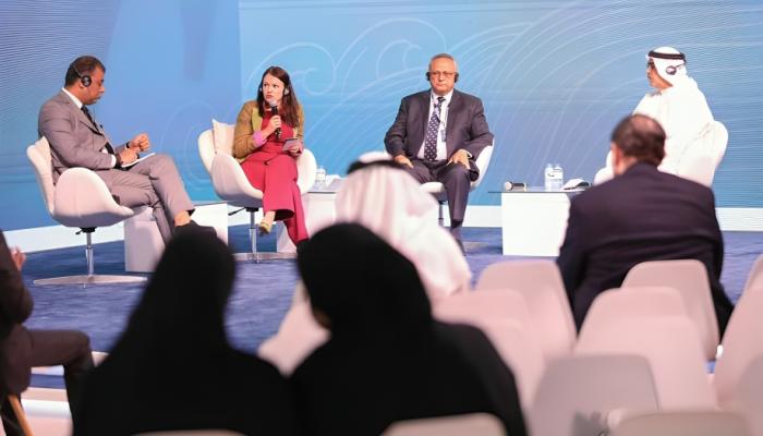 جلسة حوارية في معرض أبوظبي الدولي للكتاب