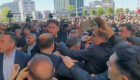 Sırrı Süreyya Önder için yapılan AKM'deki tören çıkışında Özgür Özel'e saldırı