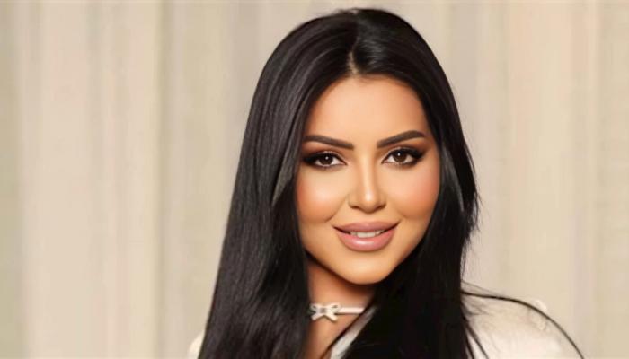 الفنانة إيناس النجار