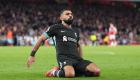 محمد صلاح يهدد قائد الأهلي السعودي أمام أرسنال