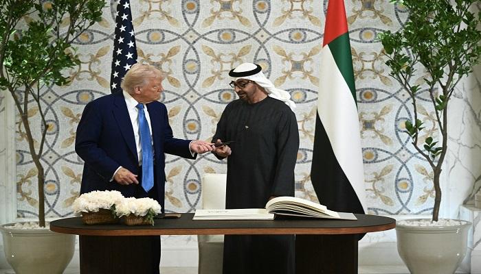 الشيخ محمد بن زايد آل نهيان رئيس دولة الإمارات ونظيره الأمريكي دونالد ترامب