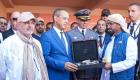 وفد مغربي يزور جناح الإمارات في موسم طانطان