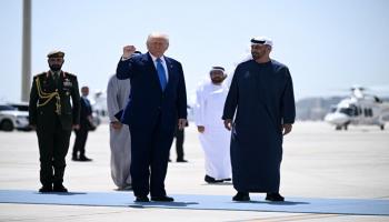 الشيخ محمد بن زايد آل نهيان يودع ترامب في ختام جولته الخليجية