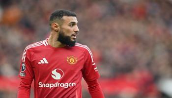 نصير مزراوي لاعب مانشستر يونايتد