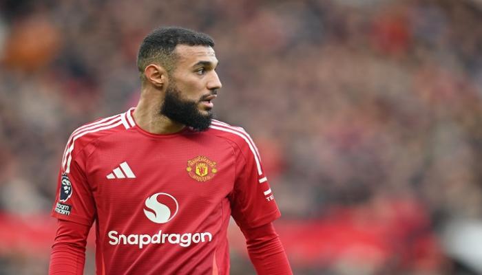 نصير مزراوي لاعب مانشستر يونايتد