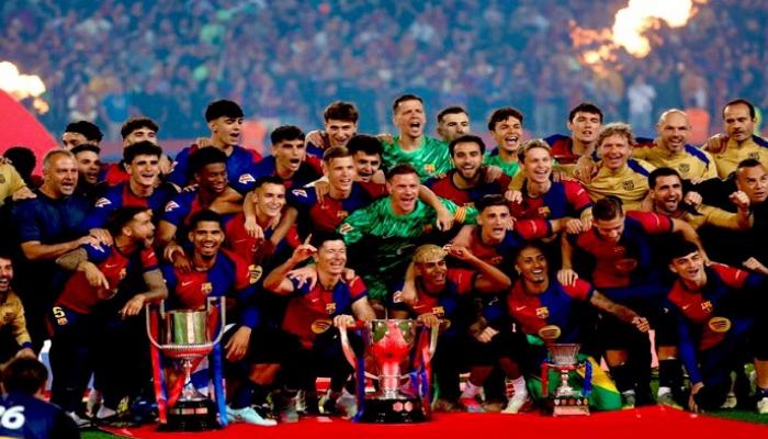 احتفالات برشلونة بالثلاثية المحلية