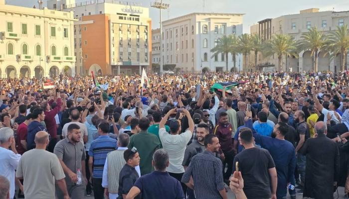 جانب من احتجاجات العاصمة طرابلس ضد حكومة الدبيبة