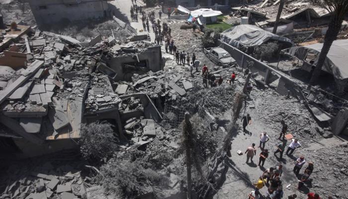 آثار الغارات الإسرائيلية على غزة