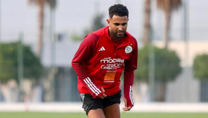 محرز قائد منتخب الجزائر