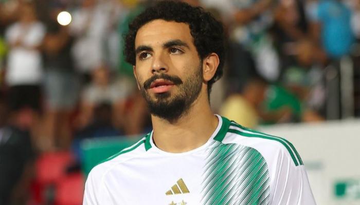 آيت نوري نجم منتخب الجزائر