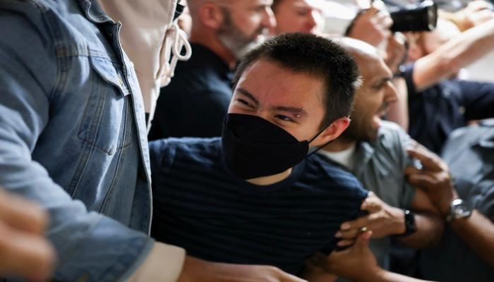 اعتقال رجل في ممر بمبنى محكمة نيويورك