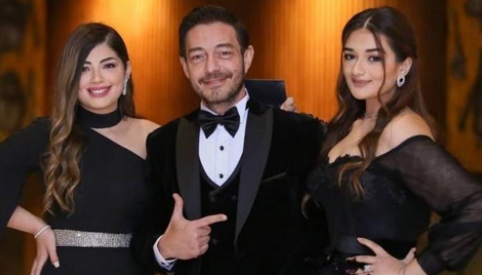 أحمد زاهر وبناته ملك وليلى