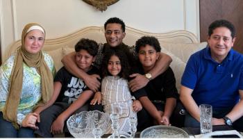 محمد رمضان وأسرة الطفل عمر